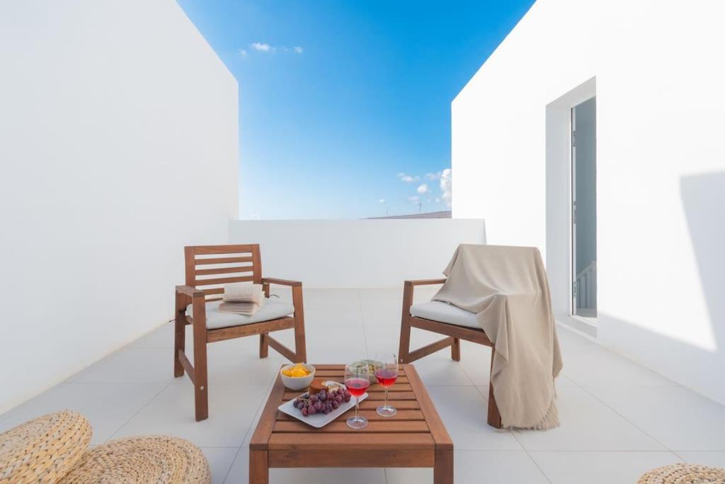 Casa Lolalo - Modern Villa With Pool, 15Min Walk To Marina Rubicon Playa Blanca  Exterior photo